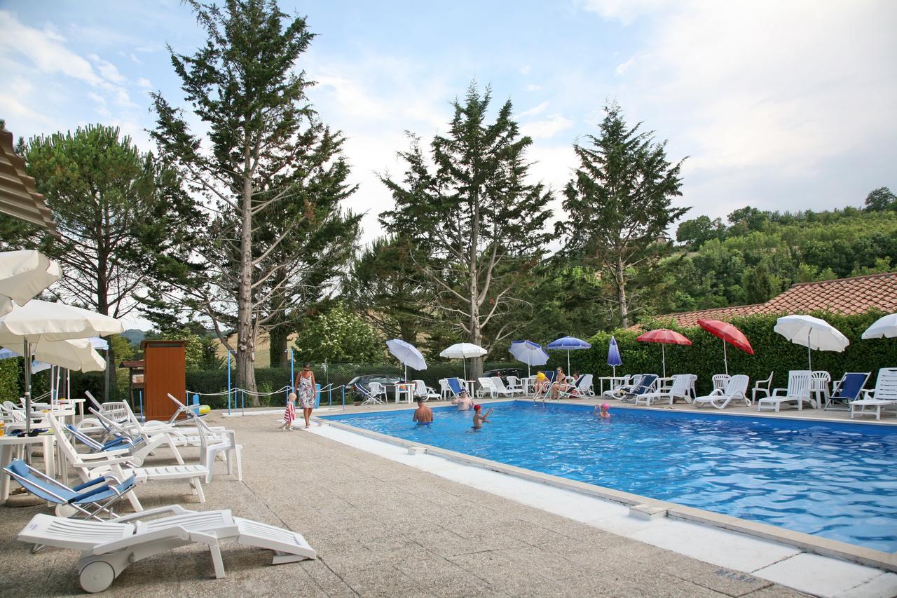 Agriturismo Villa Mozart Nel Verde Gubbio Exterior photo