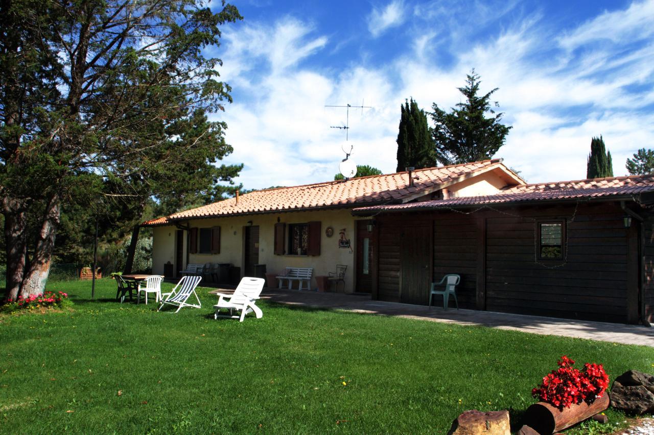 Agriturismo Villa Mozart Nel Verde Gubbio Exterior photo