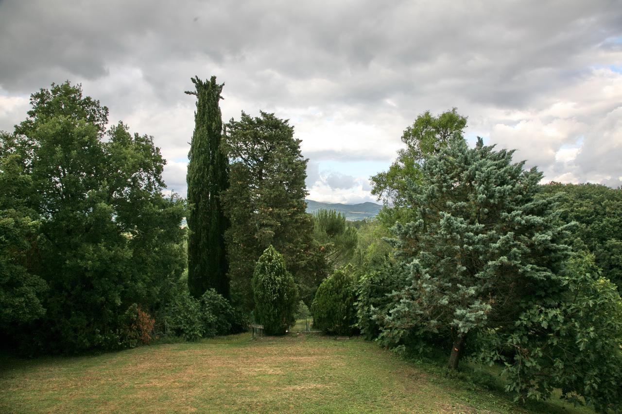 Agriturismo Villa Mozart Nel Verde Gubbio Exterior photo
