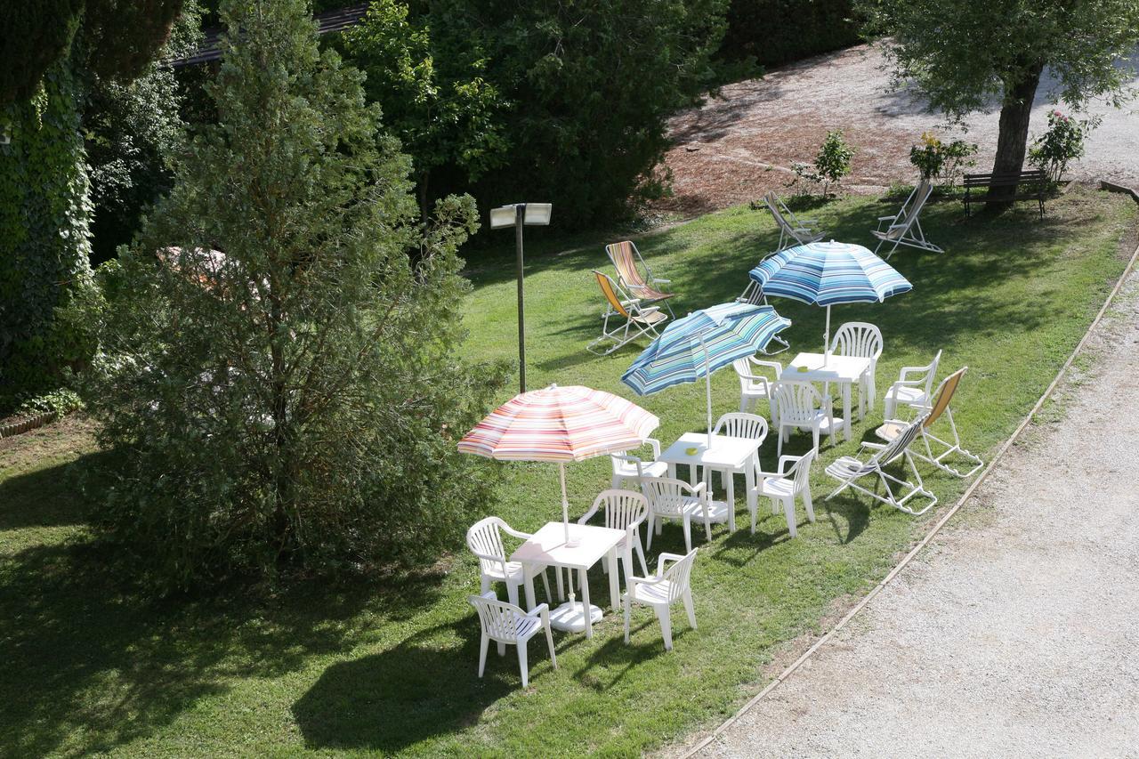 Agriturismo Villa Mozart Nel Verde Gubbio Exterior photo