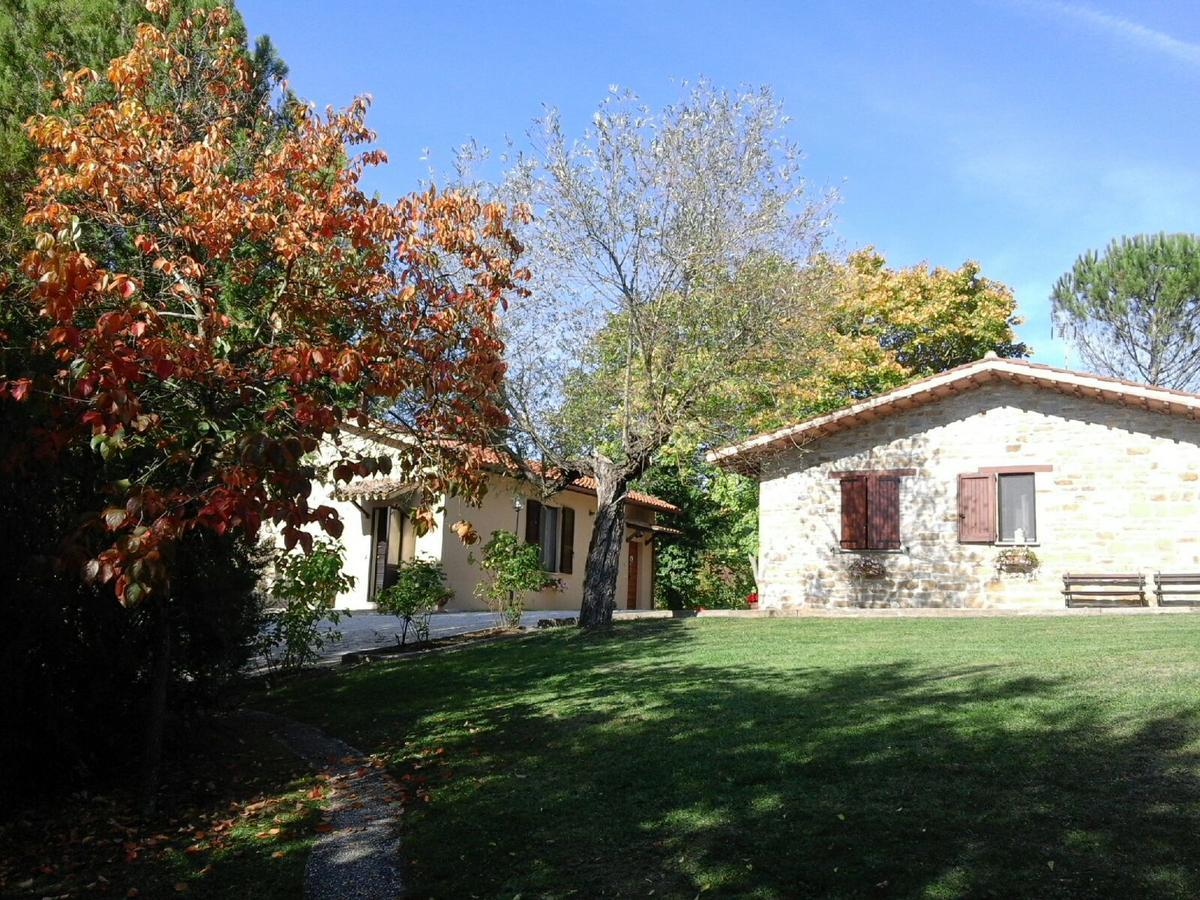 Agriturismo Villa Mozart Nel Verde Gubbio Exterior photo
