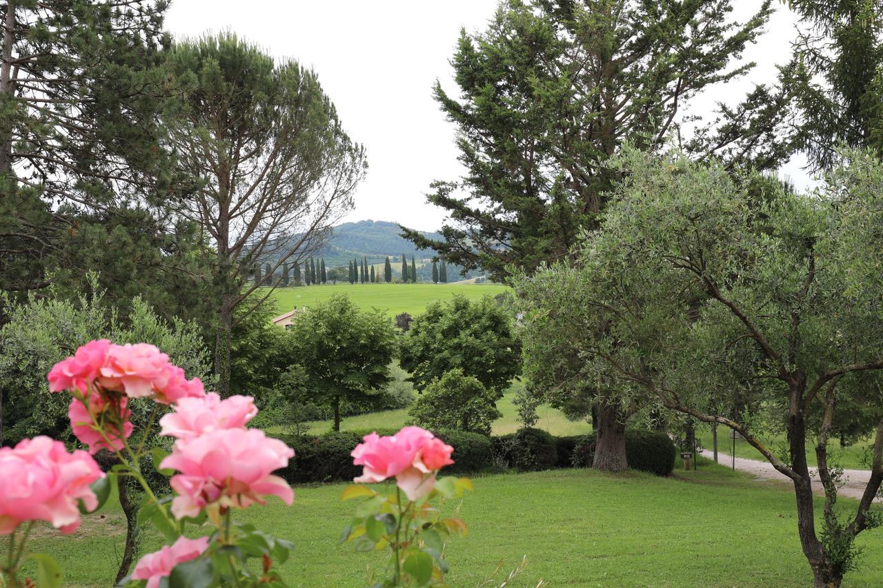 Agriturismo Villa Mozart Nel Verde Gubbio Exterior photo